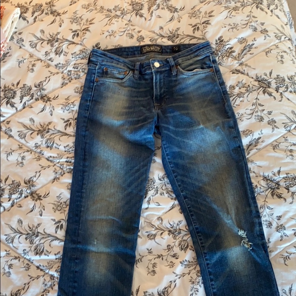 Lucky Brand Jeans size 4/27. Medium color denim